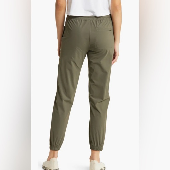 New nwot Vuori Miles Oregano green jogger XL - Picture 2 of 13
